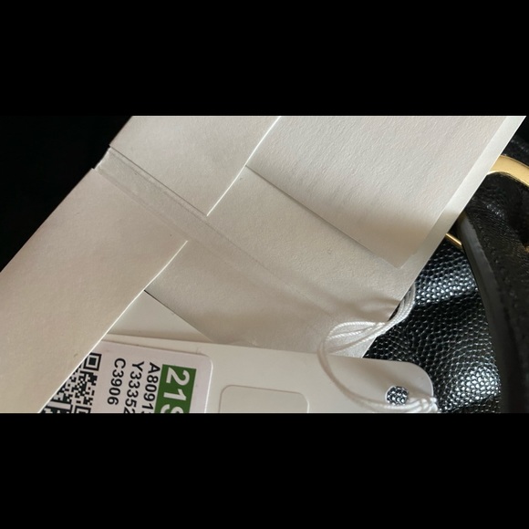 Authentic Chanel Vanity caviar brand new. - Picture 4 of 11